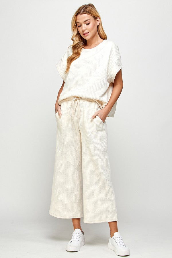 Molly Textured Wide-Leg Pants