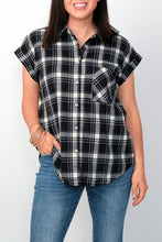 Load image into Gallery viewer, Beulah Flannel Plaid Top