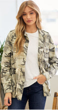 Load image into Gallery viewer, Collins Camo Mock Utility Jacket