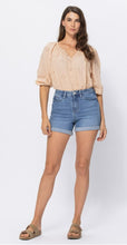 Load image into Gallery viewer, Judy Blue Cuffed Shorts