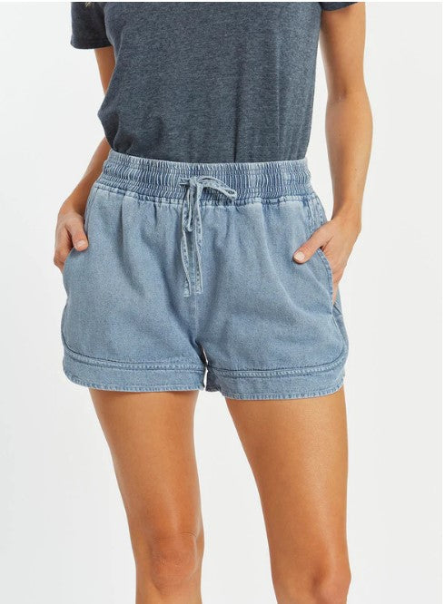 Wanderwell Shorts